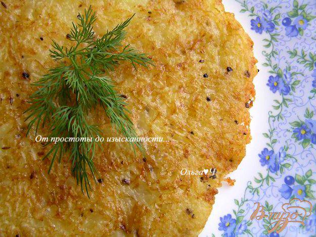 фото рецепта: Картофельная лепешка с чесноком и перцем