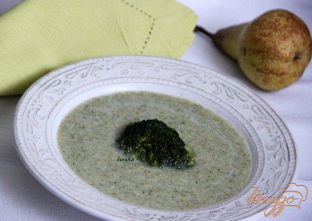 фото рецепта: Куриный суп из брокколи, с грушей