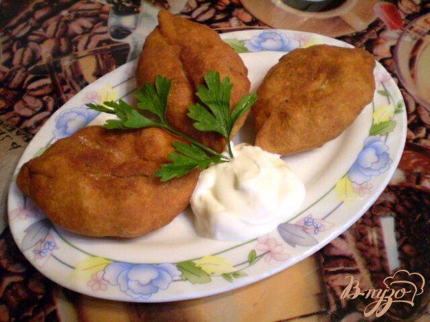 фото рецепта: Жаренные пирожки на картофельном отваре