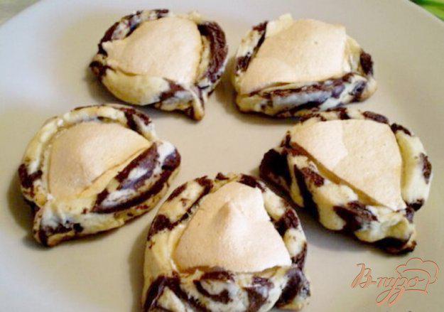 фото рецепта: Печенье «Зебра» с меренгой