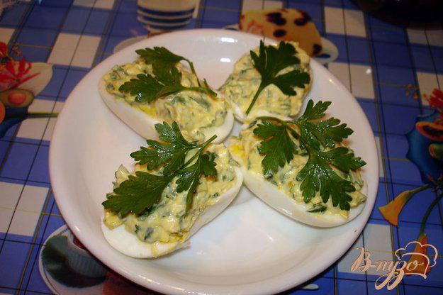 фото рецепта: Фаршированные яйца с голубым сыром
