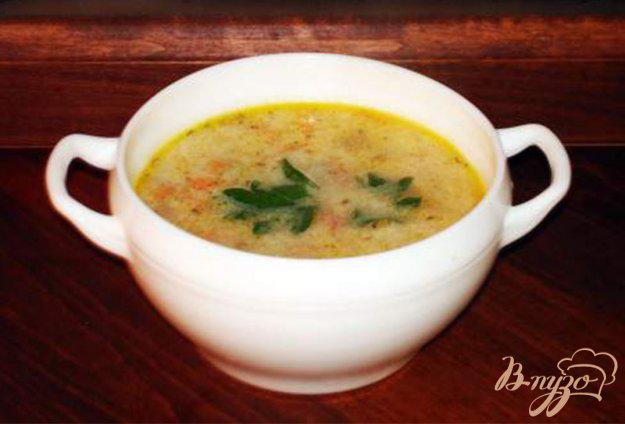 фото рецепта: Сырный суп с ветчиной, сельдереем и другими овощами