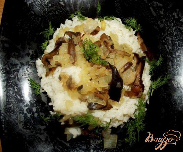 фото рецепта: Рис с маринованными грибами