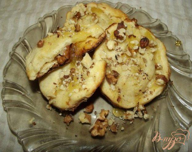 фото рецепта: Песочное печенье с грецким орехом и медом