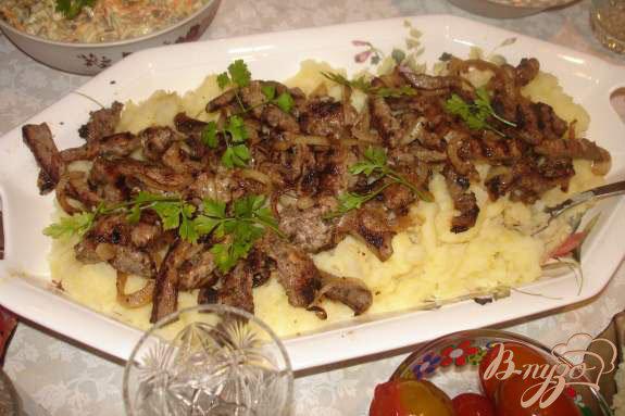 фото рецепта: Маринованное мясо в домашнем сухом красном вине, жаренное на гриле
