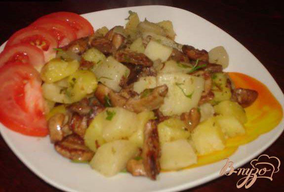 фото рецепта: Сыроежки с картошкой