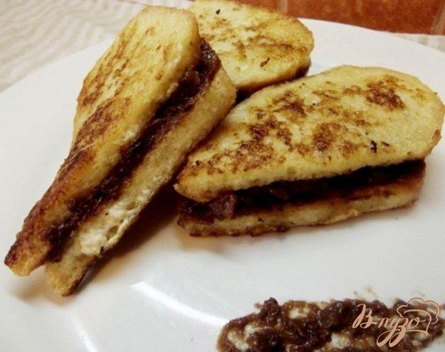 фото рецепта: Сладкие сэндвичи с ореховой пастой