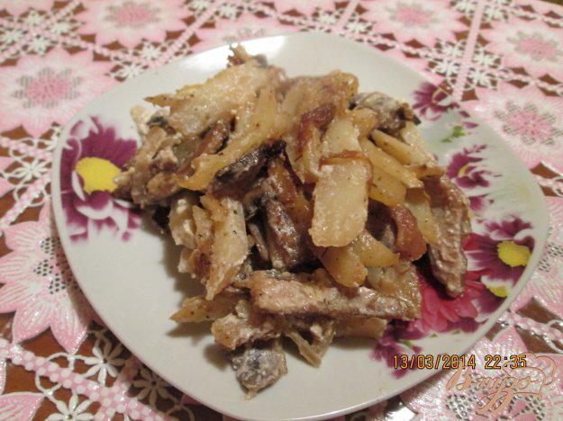 фото рецепта: Запеченная картошка с грибами и мясом