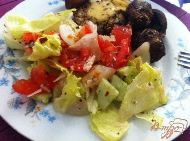 фото рецепта: Овощной салат с сыром Джугос