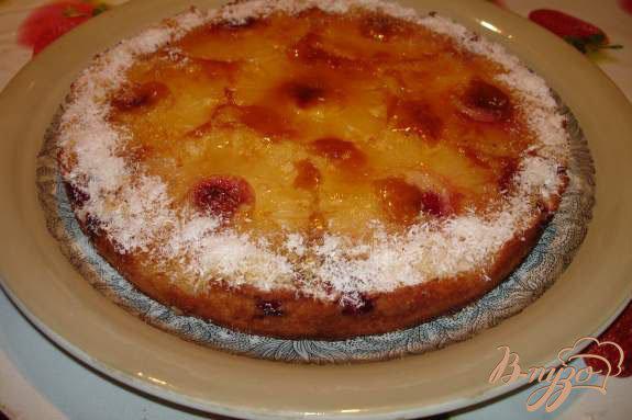 фото рецепта: Английский пирог с ананасом и вишней