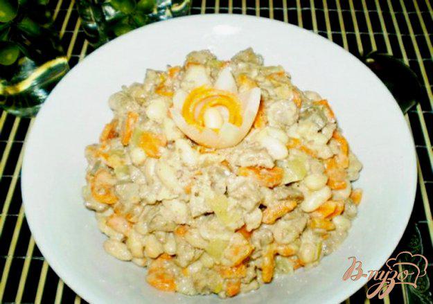 фото рецепта: Салат из печени с фасолью