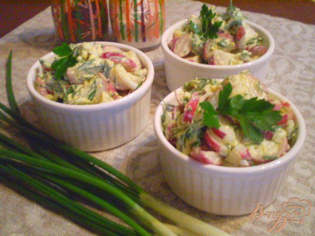 фото рецепта: Редисковый салат со сметаной