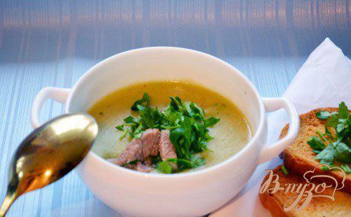 фото рецепта: Суп-пюре с брокколи и сухариками