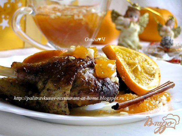 фото рецепта: Индоутка в апельсинах и белом вине с мандариновым чатни (в мультиварке)