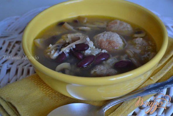 фото рецепта: Суп с мясными шариками  и булгуром