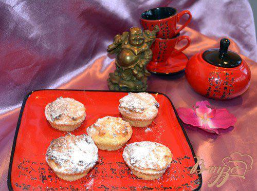фото рецепта: Творожные кексы с малиновым джемом