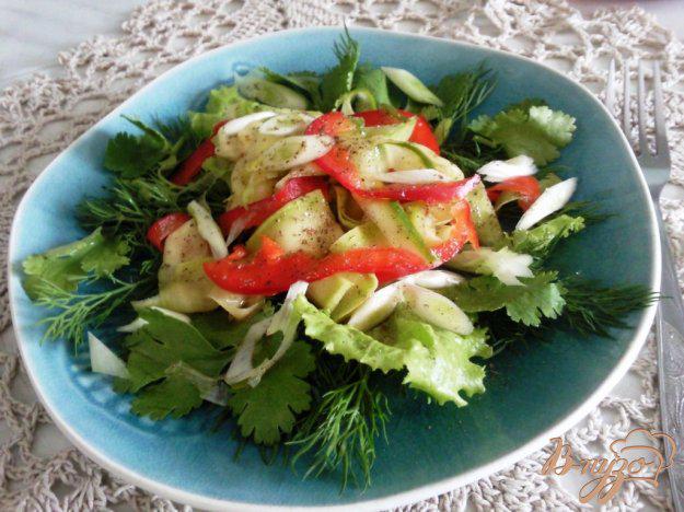 фото рецепта: Салат из молодых кабачков
