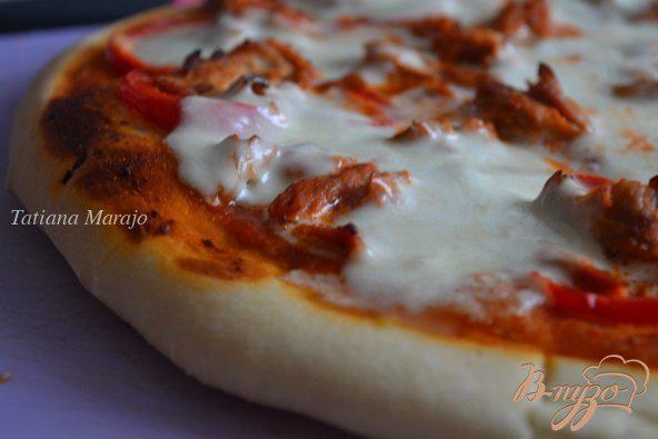 фото рецепта: Пицца с консервированной семгой