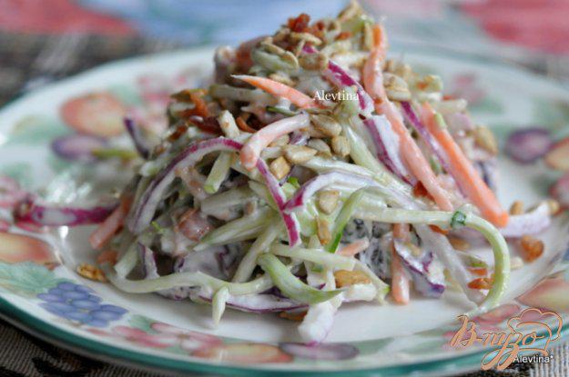 фото рецепта: Салат с капустой и беконом