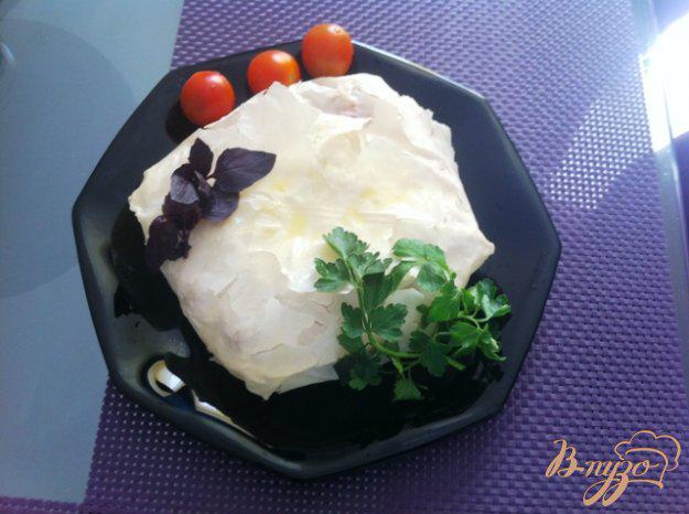 фото рецепта: Пирог с сыром камамбер и черри