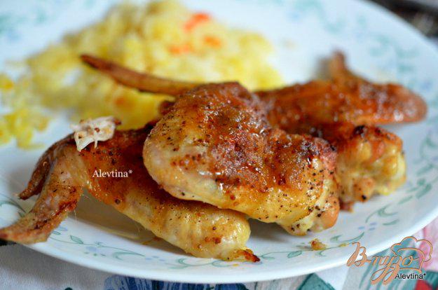 фото рецепта: Куриные крылышки с медово-хреновой горчичной глазурью