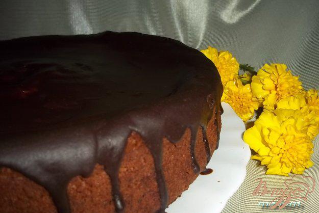 фото рецепта: Медово-шоколадно-банановый торт