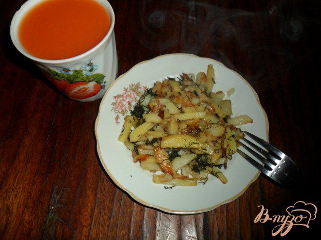 фото рецепта: Жаренный картофель с луком и укропом
