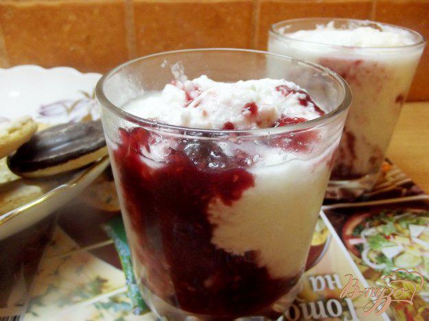 фото рецепта: Десерт из домашнего йогурта без йогуртницы
