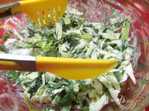 фото рецепта: Огуречно-капустный салат со шпинатом