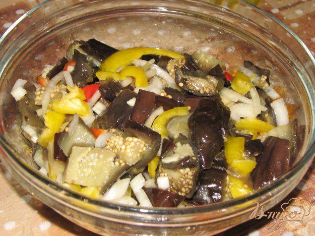 фото рецепта: Легкий салат из баклажан