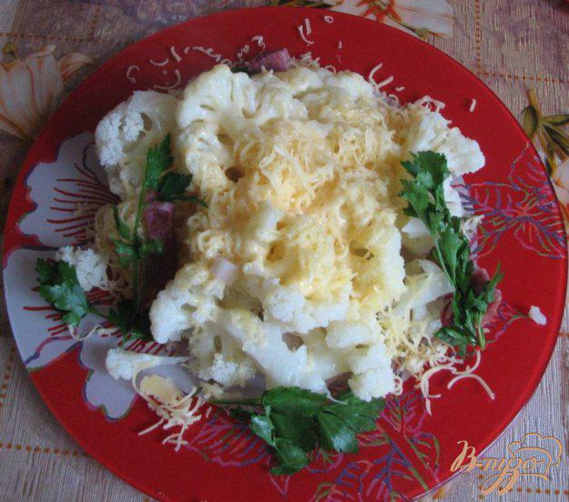 фото рецепта: Цветная капуста с тертым сыром