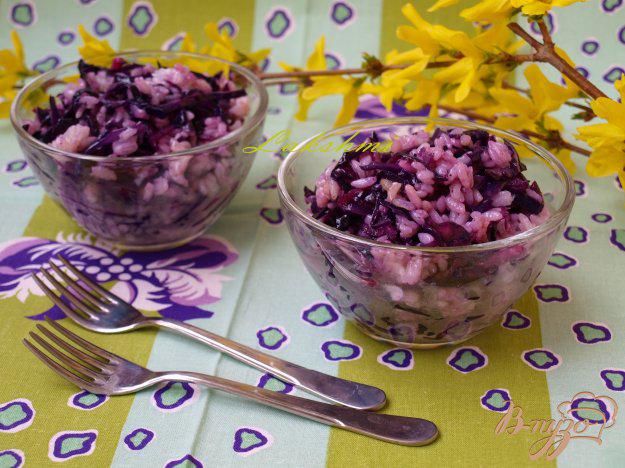 фото рецепта: Салат-гарнир из краснокочанной капусты и риса