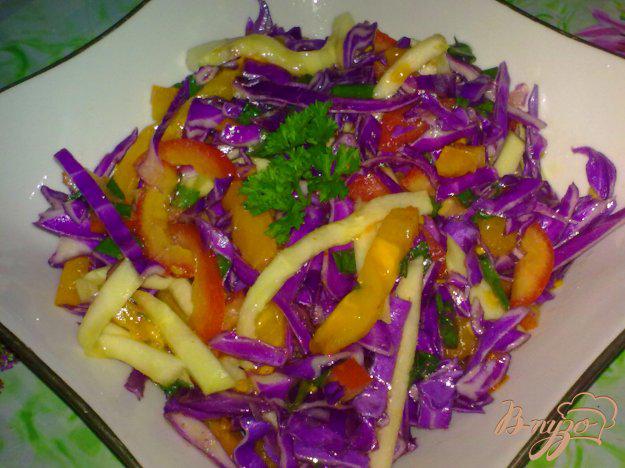 фото рецепта: Салат из капусты с кабачком