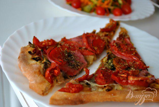 фото рецепта: Овощная пицца с колбаской