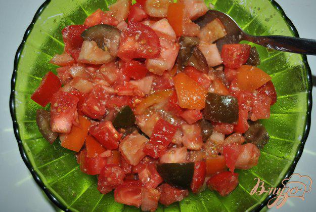 фото рецепта: Салат из помидоров с хреном