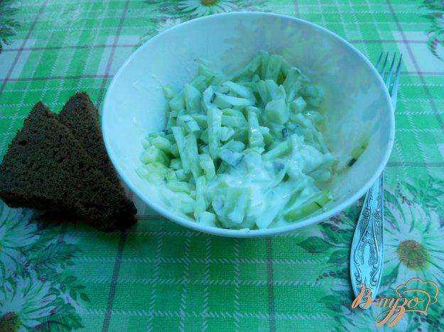 фото рецепта: Салат из огурцов с чесночком