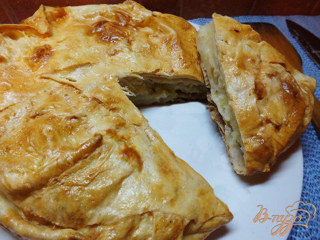 фото рецепта: Пирог с картошкой и брынзой ил листового лаваша
