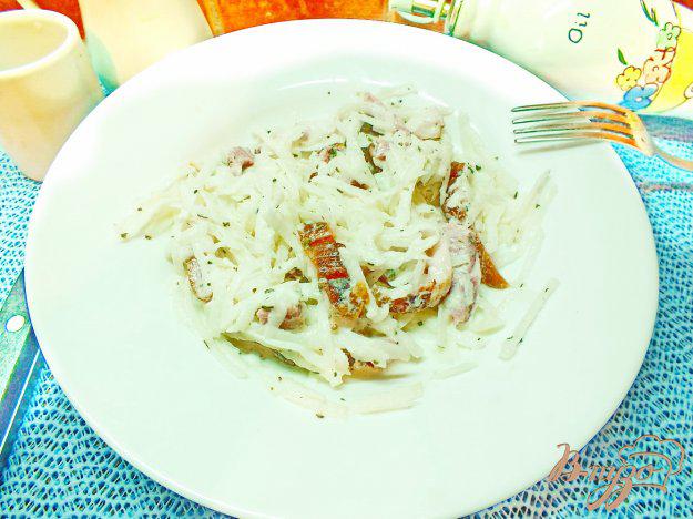фото рецепта: Салат из ветчины с дайконом