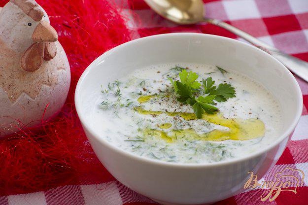 фото рецепта: Холодный кефирный суп