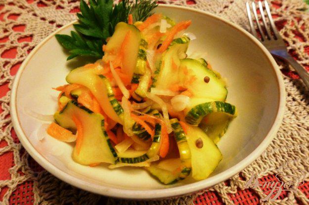 фото рецепта: Маринованные кабачки с овощами