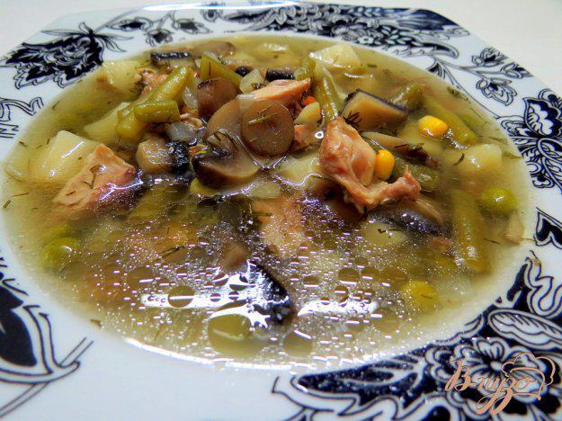 фото рецепта: Суп со спаржевой фасолью и грибами