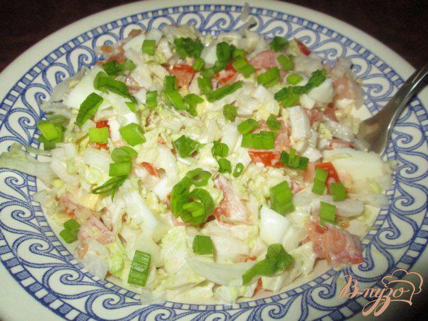 фото рецепта: Салат с пекинской капустой и помидорами