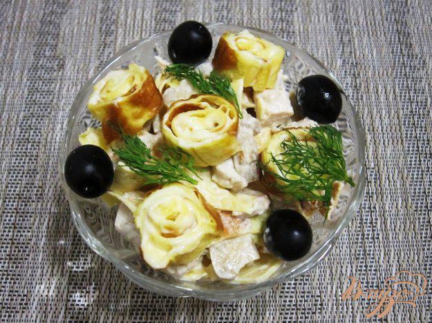 фото рецепта: Салат с блинчиками