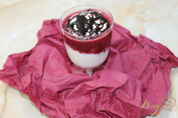 фото рецепта: Десерт вишнево - сметанный