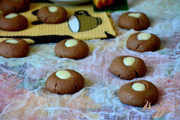 фото рецепта: Шоколадное печенье на дрожжах