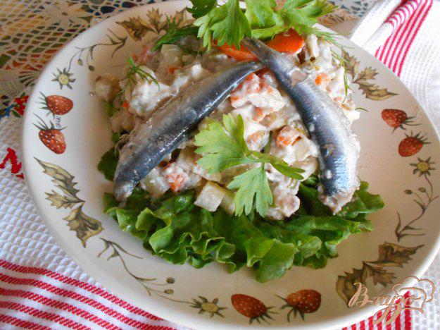 фото рецепта: Русский салат с килькой