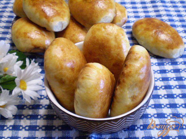 фото рецепта: Духовые пирожки с картошкой