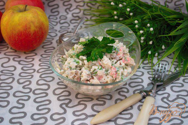 фото рецепта: Салат с крабовыми, рисом и грибами
