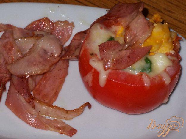 фото рецепта: Яйца в помидорных чашечках