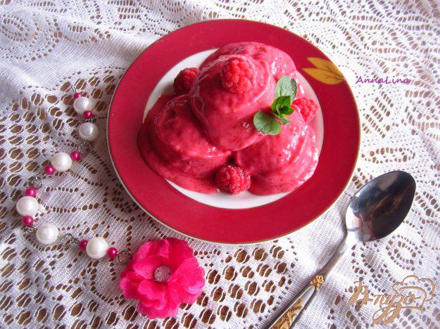 фото рецепта: Ягодное мороженное с йогуртом  от Д. Оливера